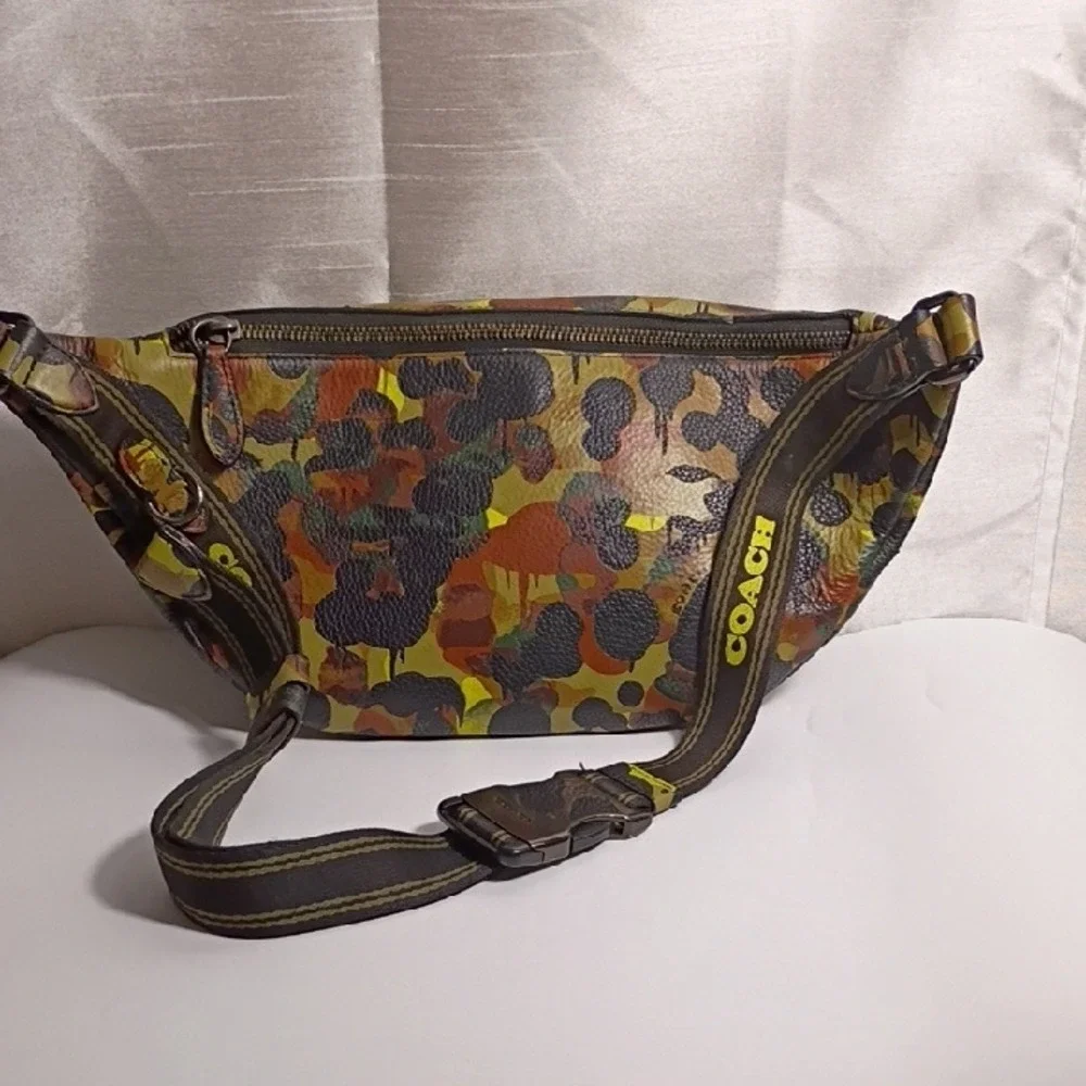 COACH Leatherware Camo‎ Belt Bag Crossbody Bag Urban Streetwear Fanny Pack6 - Picture 4 of 12